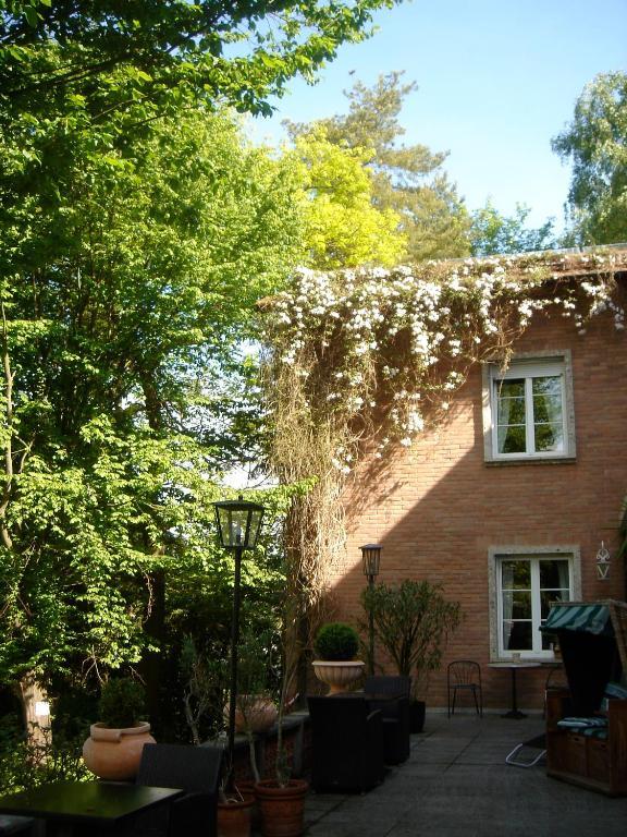 Hotel B&B Bredl In Der Villa Ballestrem Straubing Exterior foto